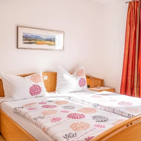 Haus Alpenblick 圣玛加里森